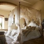 Barok gölgelik yatak