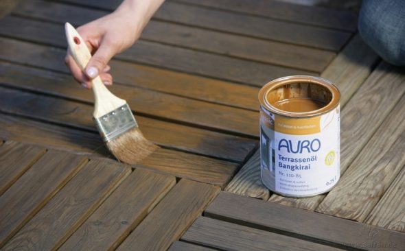The benefits of wood compatible paints