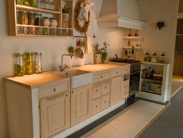 Kitchen without wall cabinets is an unusual decision.