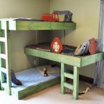 Baby bed in three tiers with their own hands