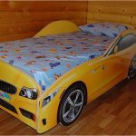 Domowe łóżko samochodowe