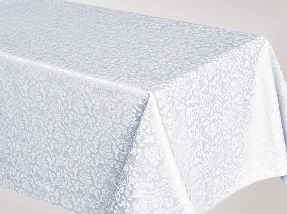 Nappe blanche comme neige de zhuravinki