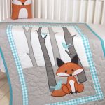Set in bed with foxes - a blanket and pillow