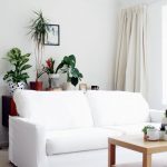 Liten vit soffa självtillverkad