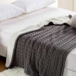 Soft and fluffy double-sided blanket
