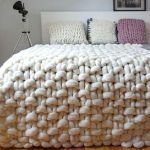 Large-knit blanket