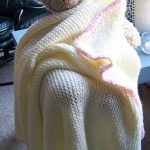 Basit örme bebek battaniyesi