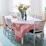 Rectangular tablecloth for oval dining table