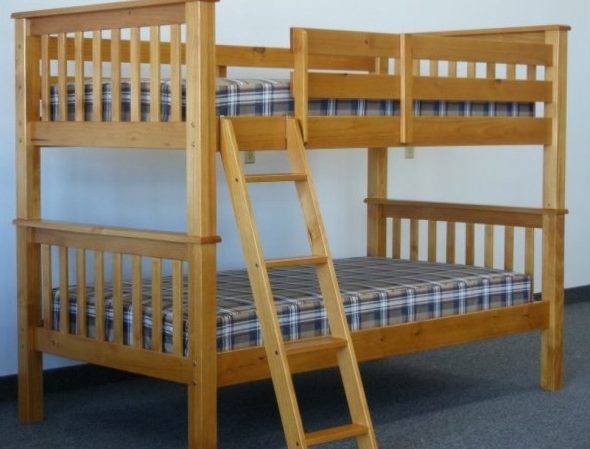 Traditional bunk bed