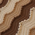 Magandang pattern na may palawit para sa orihinal na alpombra