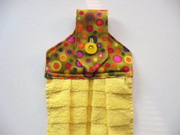 Kitchen towels with holders