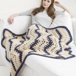Small blanket in two colors for the sofa