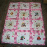 Gentle patchwork quilt for girls