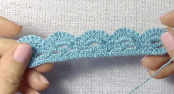 Simple crochet trim