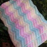 Rolled up roll - simple and gentle baby blanket