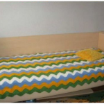 Wavy plaid on a single bed do it yourself