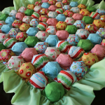 Bright bonbon blanket with pleats in shades of green