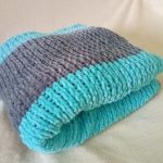 Children's plush hand-knitted plaid