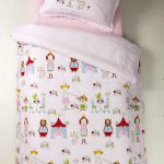 Baby bedding of girl size