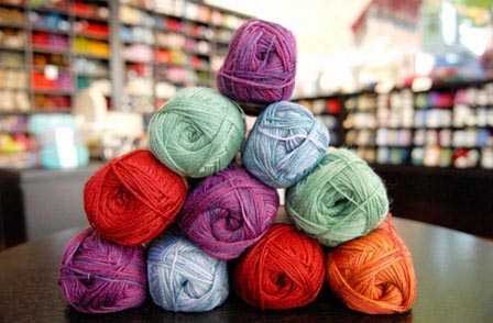 Multicolored yarn