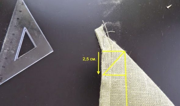 Draw a diagonal for stitching