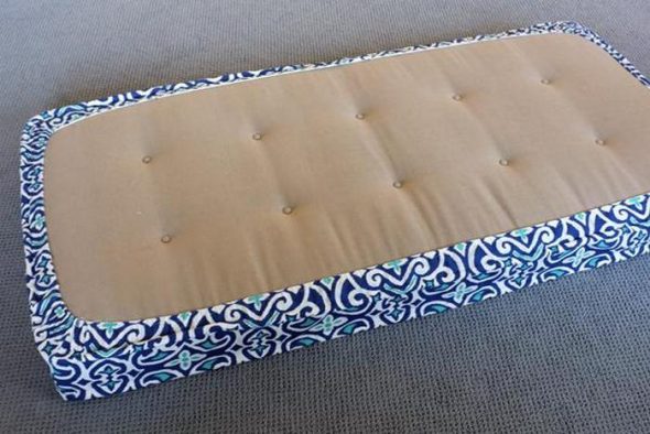 How to sew a mattress pad