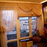 Balkon penceresi perdeleri ile Roma perde kombinasyonu