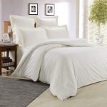 The Valtery bedding set from monophonic sateen