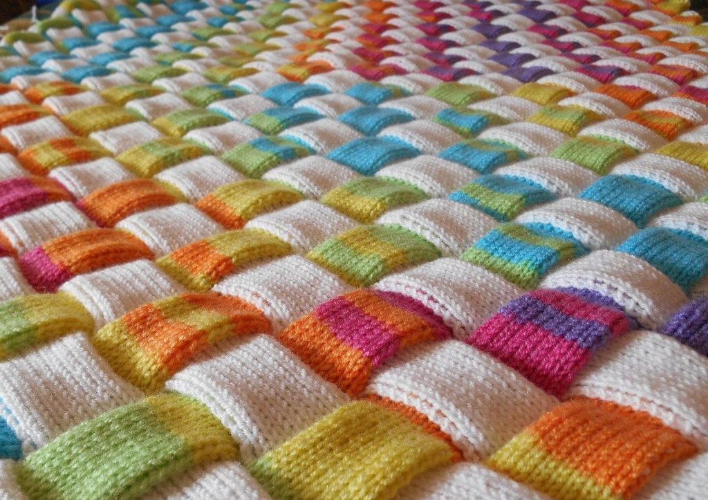 Završna faza pletenja tepiha