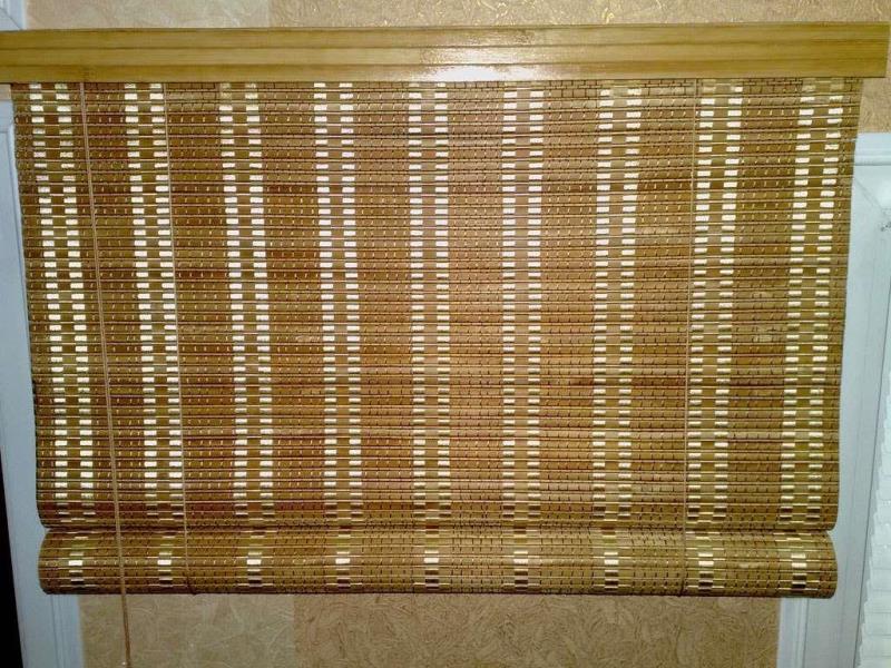 Bamboo curtain with dense and frequent weaving