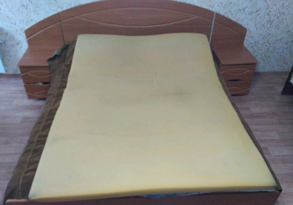Paano upang mabawasan ang foam mattress