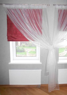 Roman burgundy curtains