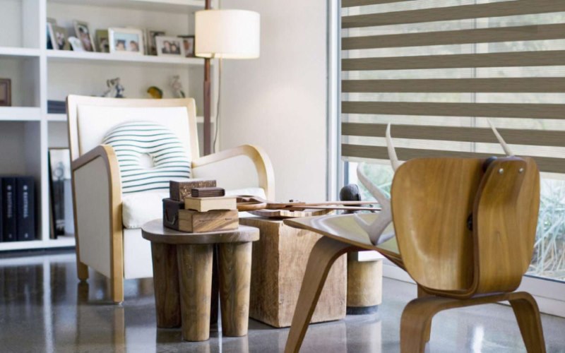 Interiér obývacího pokoje Eco styl s rolety zebra
