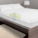 Comfortable mattress pad with elastic bands