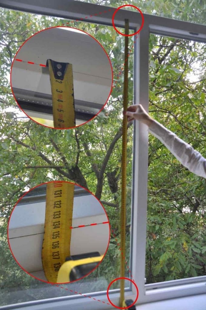 Measuring the height of the open curtain