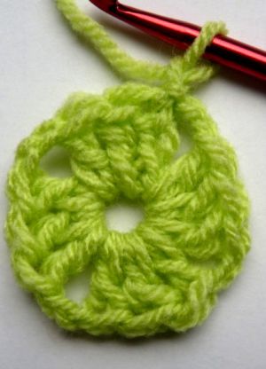 Knit loops 4 times