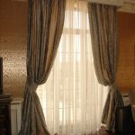 Air curtains at mabibigat na drapes
