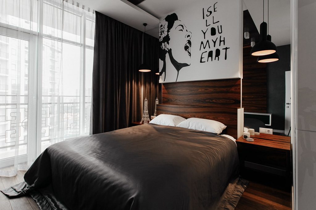 Bir erkek için yatak odası tasarımında siyah renk