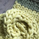 Dalawang-tono na warm blanket ng lana