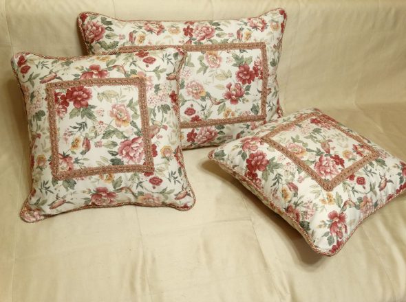Beautiful pillows provence