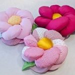 Volume pillows in the form of flowers