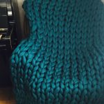 Large-knit merino wool mantle Ocean