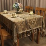 Chic tablecloth with tassels for decoration