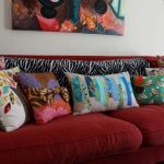 Sariwang kakaibang gawa sa kamay na mga cushions