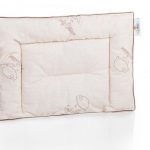 Thin baby pillow with wool filling