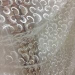 Genomskinligt micro mesh material för gardiner i hallen
