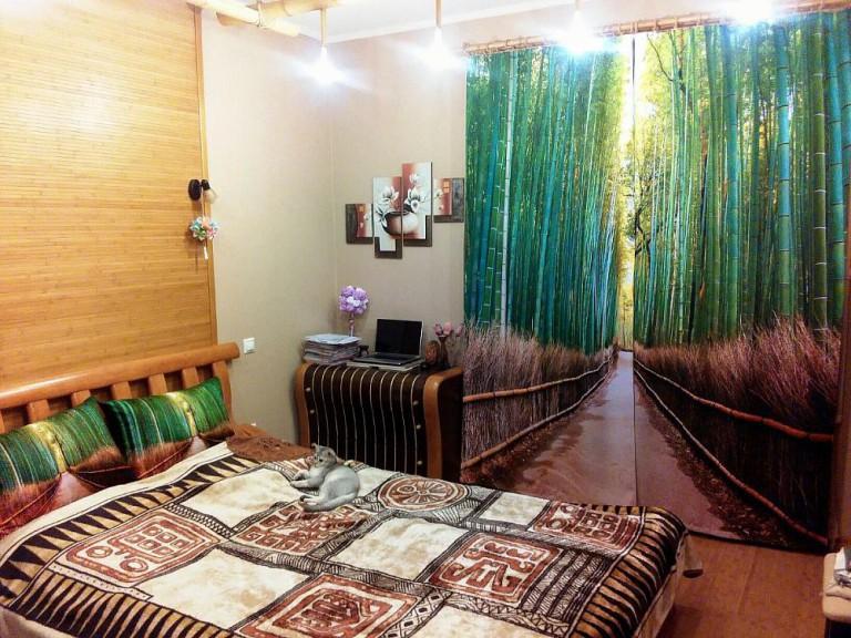 Bambusowy las na kurtynie fotograficznej w sypialni