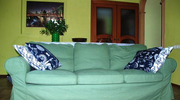 Decorative pillows in the interior