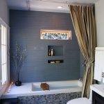 Moderní design koupelny v tmavých barvách