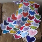 Çok renkli kalpler kareli battaniye